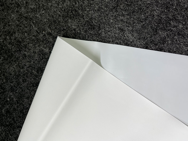 Película estirable para techo de vinilo de PVC blanco impresa Película estirable para techo de vinilo de PVC blanco impresa